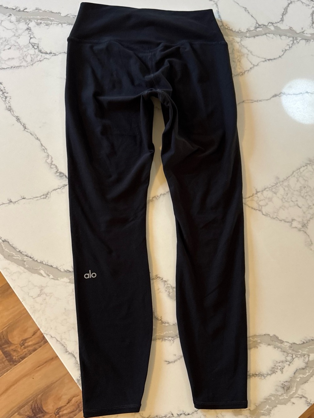 ALO Yoga black leggings Small